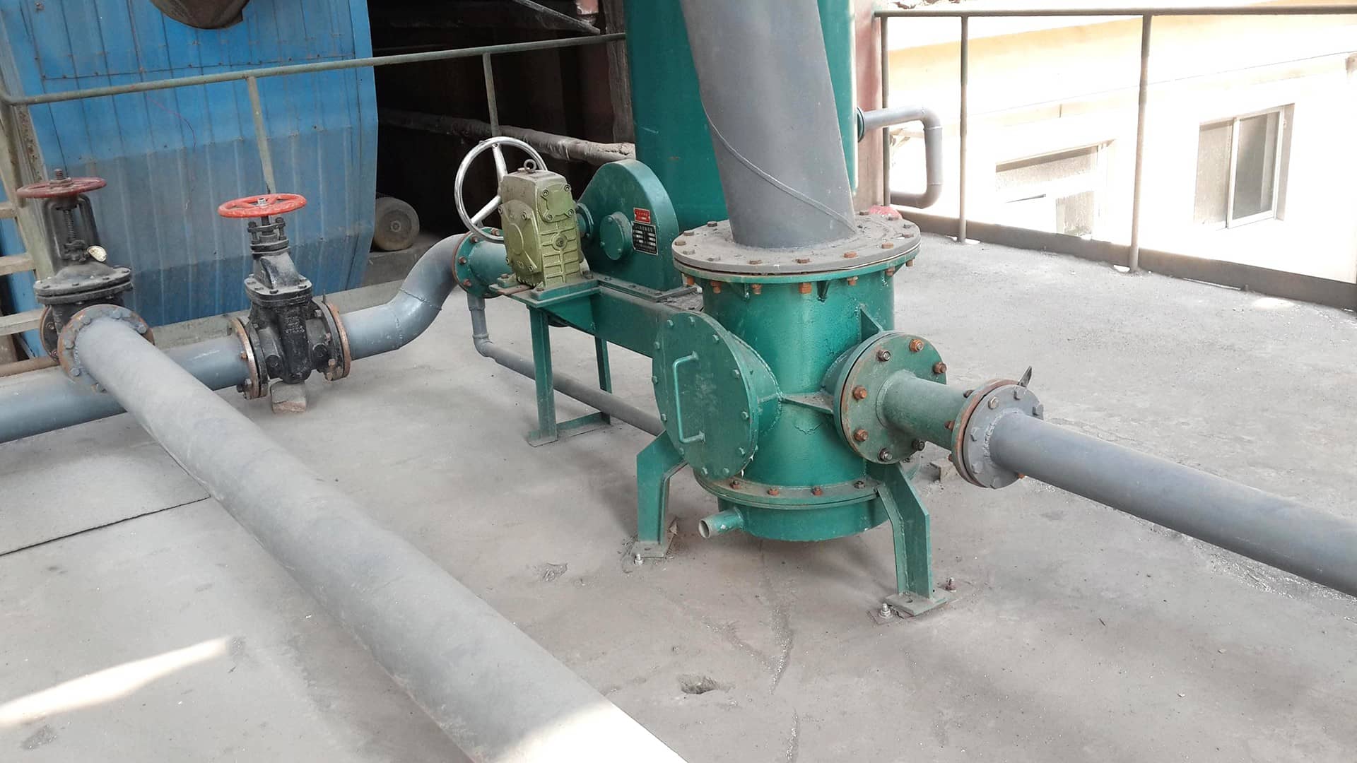 次氯酸鈉粉體輸送技術(shù)參數(shù)及輸送系統(tǒng)工藝 次氯酸鈉粉體輸送技術(shù)參數(shù)及輸送系統(tǒng)工藝(圖1)